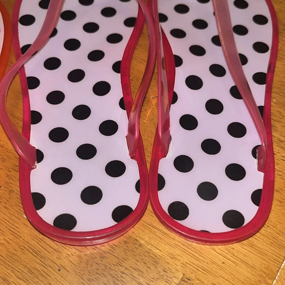 Girls Flip Flops size 1-2 Pink Black White Polka Dot Gem Flower Accent 2 Pair